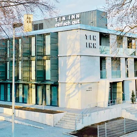 Tin Inn - Hueckelhoven - Das Hotel Aus Hochwertig Ausgebauten Ueberseecontainern Bagian luar foto