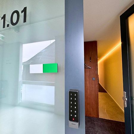 Tin Inn - Hueckelhoven - Das Hotel Aus Hochwertig Ausgebauten Ueberseecontainern Bagian luar foto