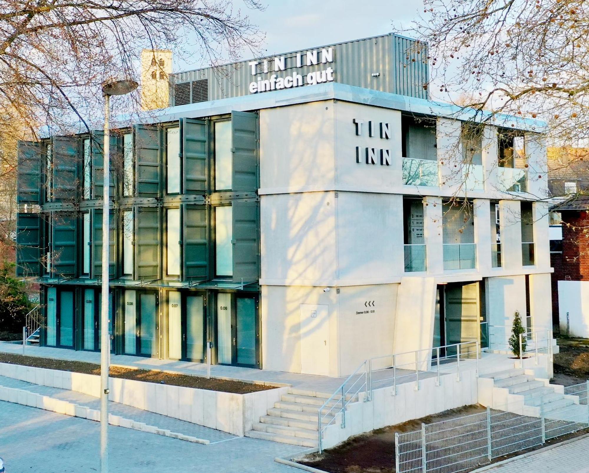 Tin Inn - Hueckelhoven - Das Hotel Aus Hochwertig Ausgebauten Ueberseecontainern Bagian luar foto